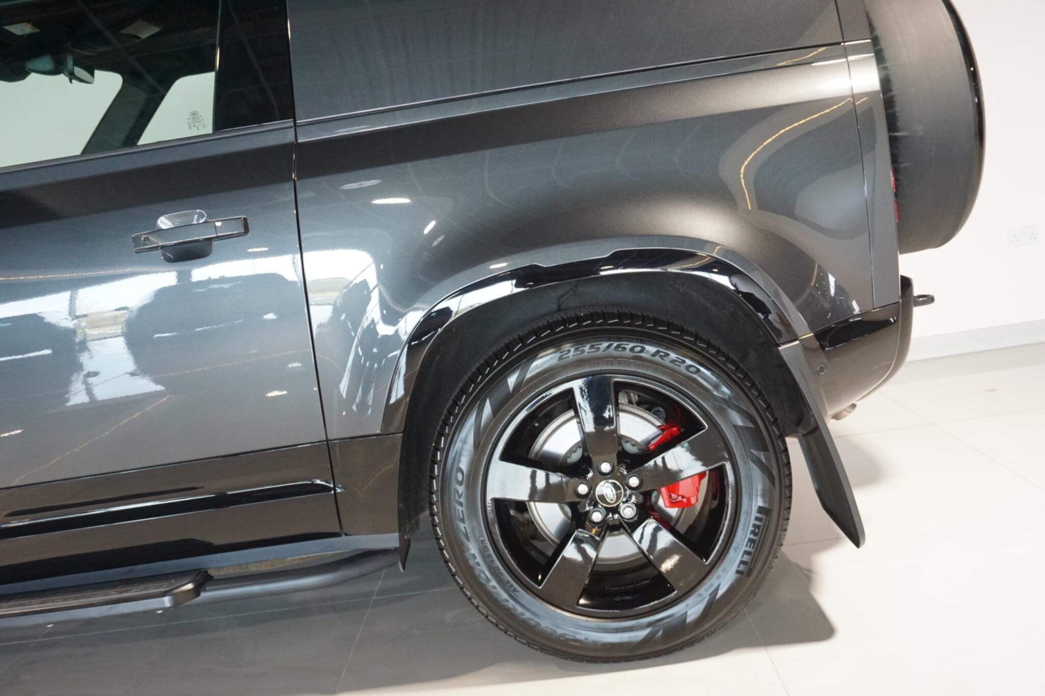 Land Rover Defender 90 3.0 D300 MHEV X-Dynamic HSE Hard Top SUV 3dr Diesel Auto 4WD SWB Euro 6 (s/s) (300 ps)